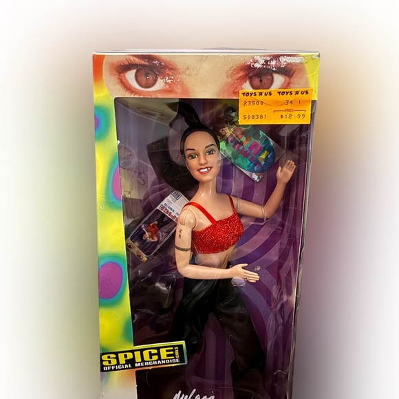 Spice Girls “On Tour” Doll - Melanie C. (Sporty Spice) - 1997 Galoob NIB - Picture 5 of 5